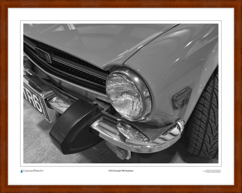 1976 Triumph TR6 Roadster / CPA109B / Black and White