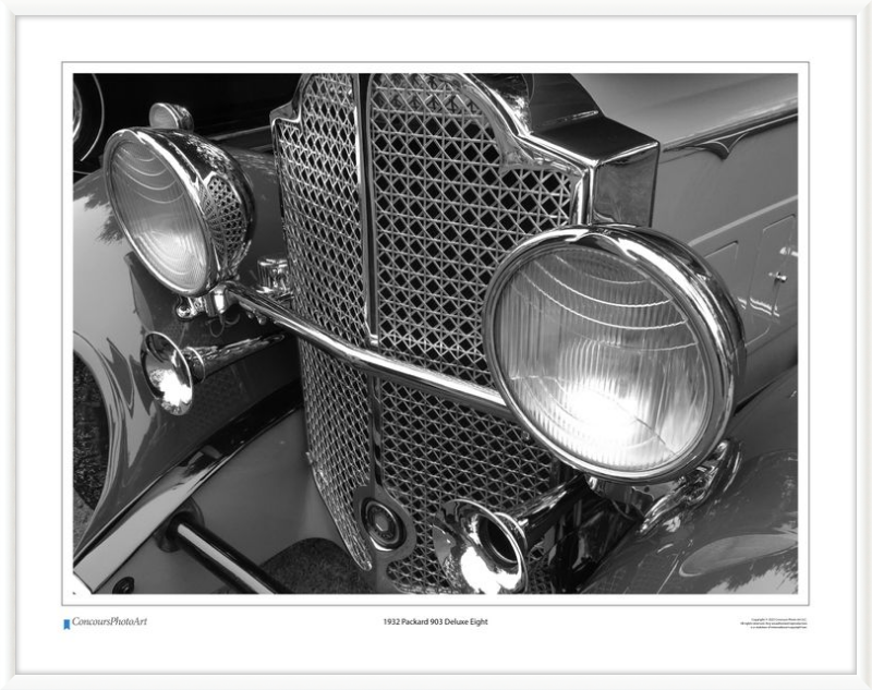 1932 Packard 903 Deluxe Eight / CPA312B / Black and White