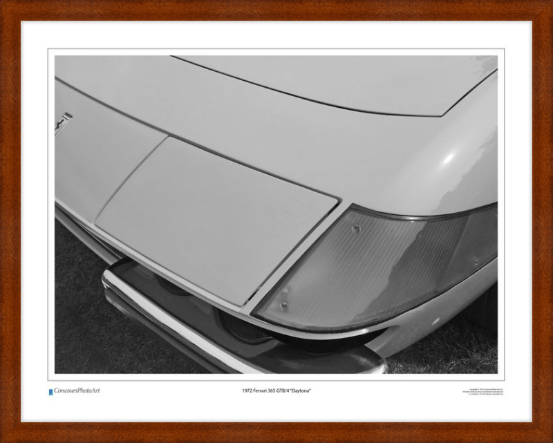 1972 Ferrari 365 GTB/4 “Daytona” / CPA205B / Black and White