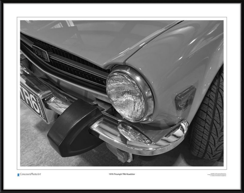 1976 Triumph TR6 Roadster / CPA109B / Black and White