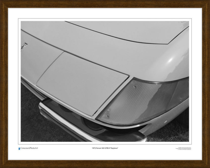 1972 Ferrari 365 GTB/4 “Daytona” / CPA205B / Black and White