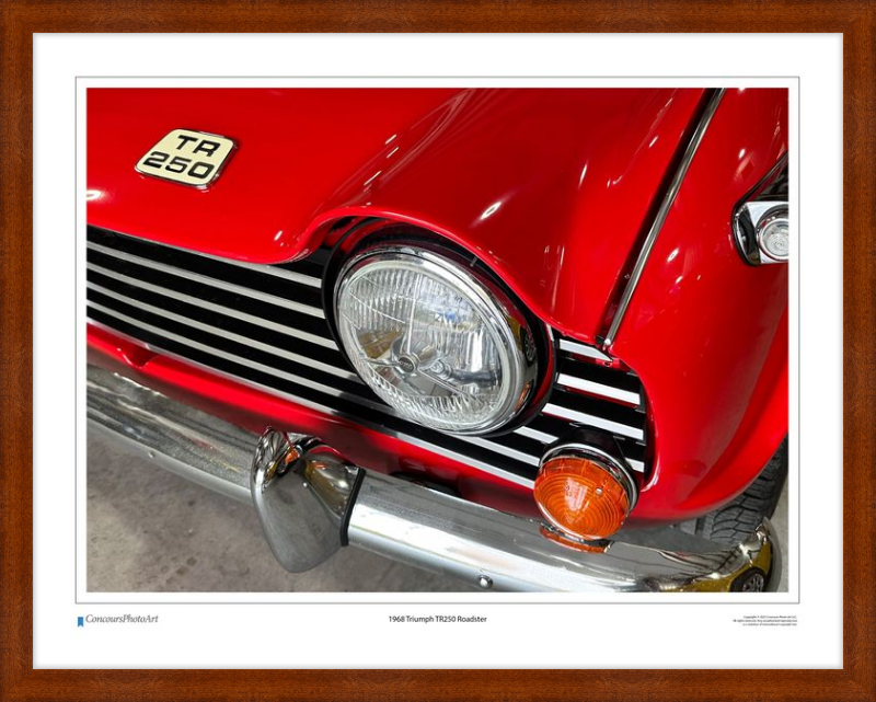 1968 Triumph TR250 Roadster / CPA111A / Color Image