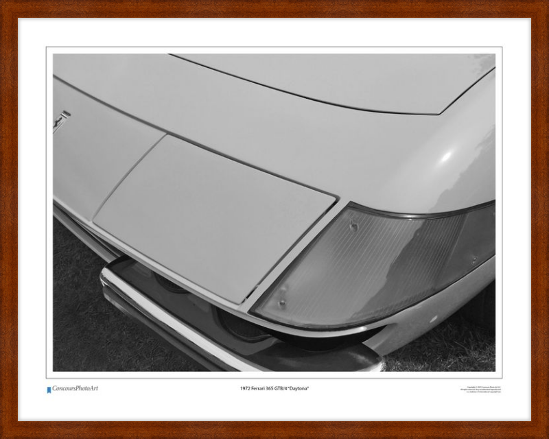 1972 Ferrari 365 GTB/4 “Daytona” / CPA205B / Black and White