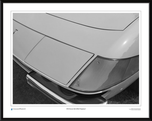 1972 Ferrari 365 GTB/4 “Daytona” / CPA205B / Black and White